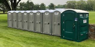 Best Deluxe Portable Toilet Rental  in Fairview Park, IN
