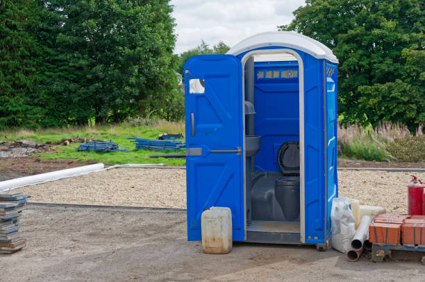 Best Portable Restroom Servicing (Cleaning and Restocking)  in Fairview Park, IN